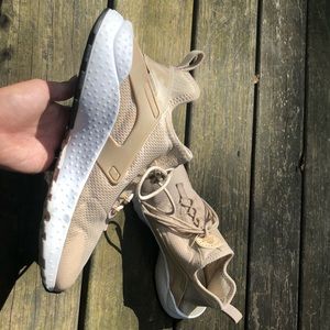 Air Huarache Run Ultra * Oatmeal Color *